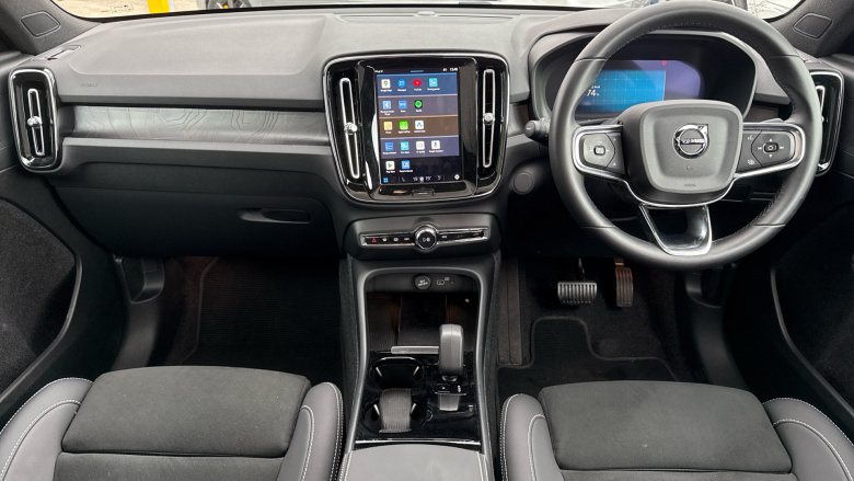 Volvo EC40 175kW Plus 69kWh 5dr Auto Electric Estate